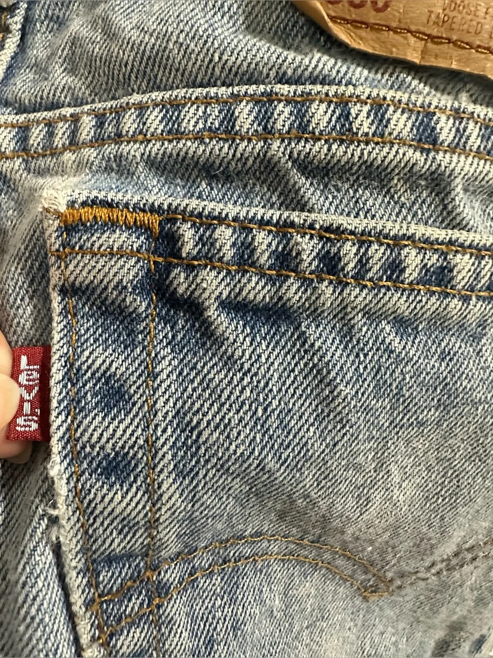 Vintage Levi’s 1995 tapered leg loose fit size 36x32